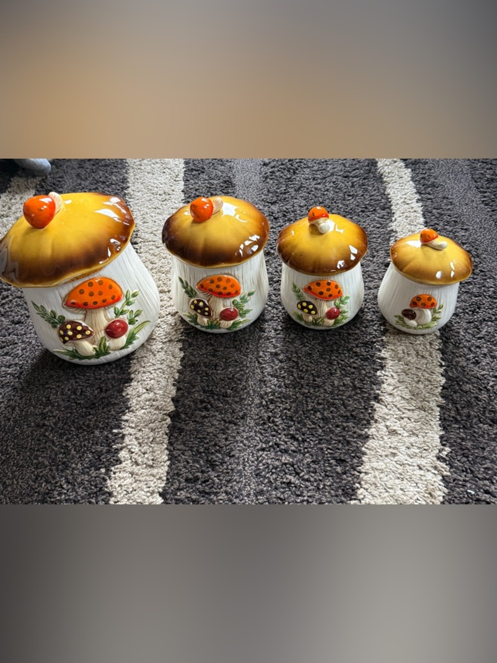 VINTAGE 1978 Sears Roebuck Mushroom Canister Set - Brown/Orange. No cracks